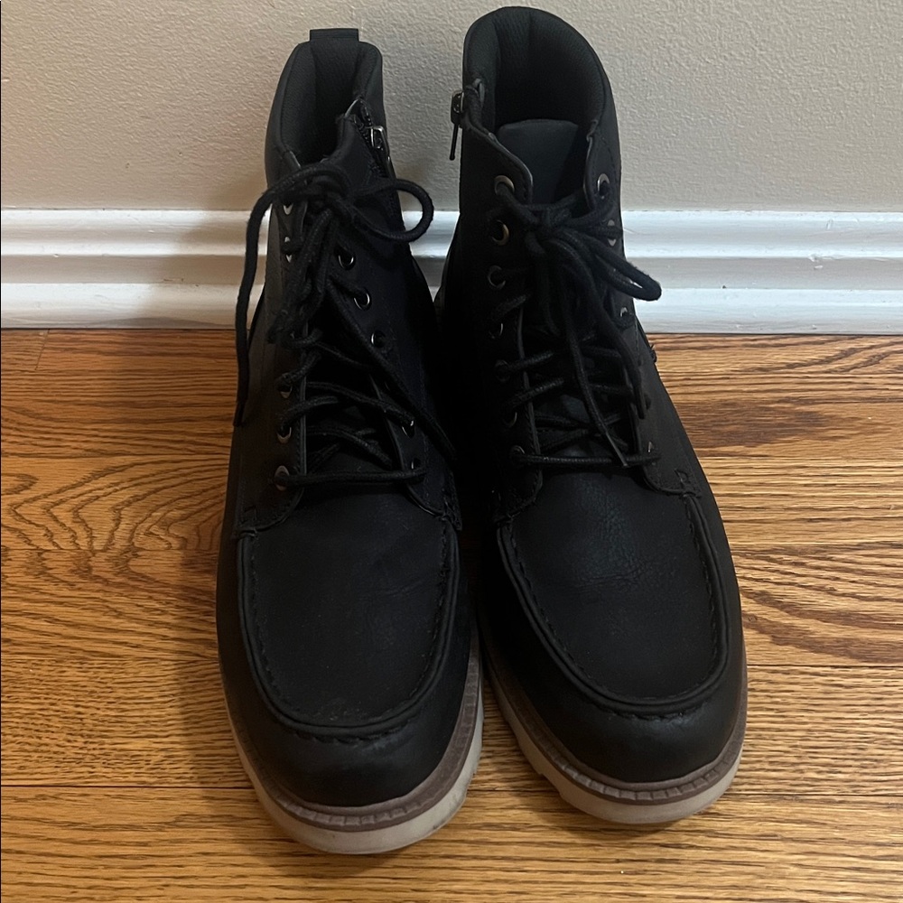 EUC Dr.Scholl's Boots for Men. Size 9.